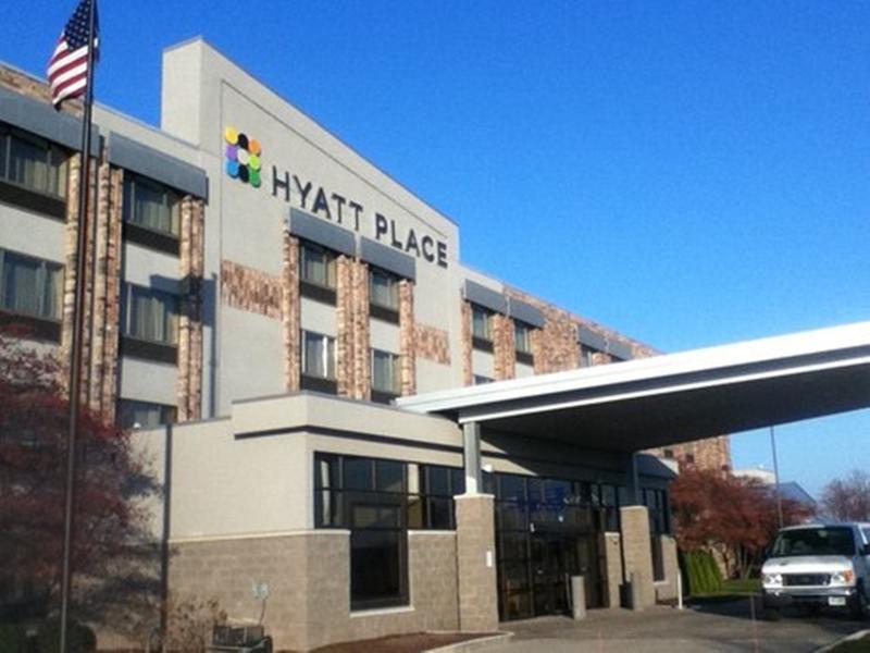 Comfort Suites Milwaukee West Exteriér fotografie