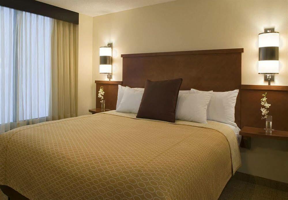 Comfort Suites Milwaukee West Exteriér fotografie